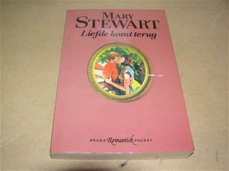 Liefde Komt Terug- Mary Stewart - 0