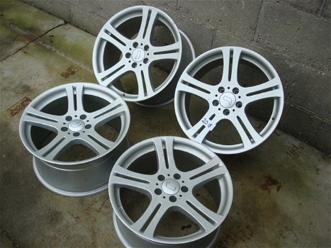 18'' Inch 5 Dubbelspaak Velgen Steek 5x112 - 4