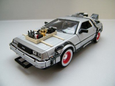 schaal model auto DeLorean Back to the Future 3 – Welly 1:24 film movie - 2