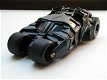 schaalmodel modelauto Batmobile Tumbler “The Dark Knight” + figuur Jada Toys 1:24 - 5 - Thumbnail