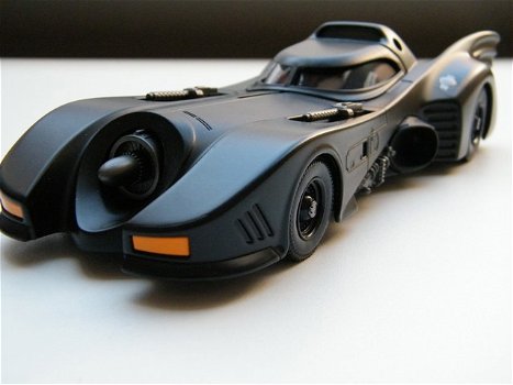 schaal model auto Batmobile + Batman Figuur Jada Toys 1:24 film en moviecar - 3