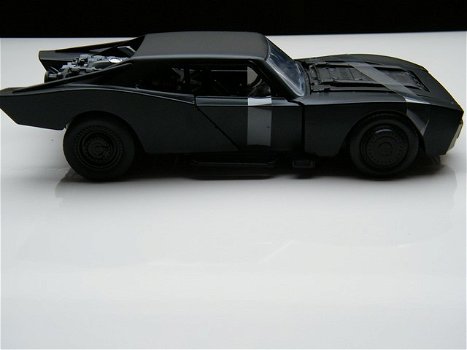 schaal model auto Batmobile + Batman Figuur Jada Toys 1:24 filmauto en moviecar - 6