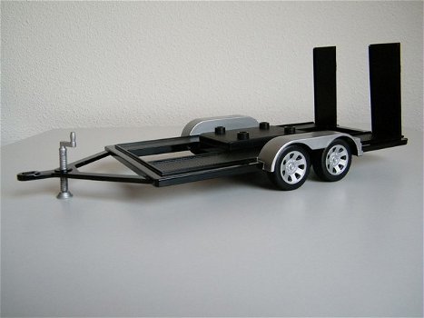 schaalmodel modelauto trailer / aanhanger / kar / ambulance – Motormax 1:18 - 0