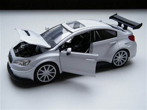 modelauto Subaru WRX STI – Fast and Furious 8 – Jada Toys 1:24 - 4