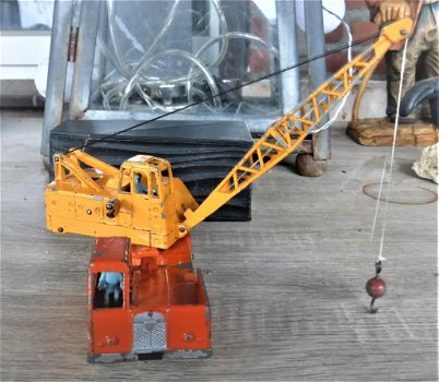 Dinky toy 972 20 ton lorry mounted crane V - 2