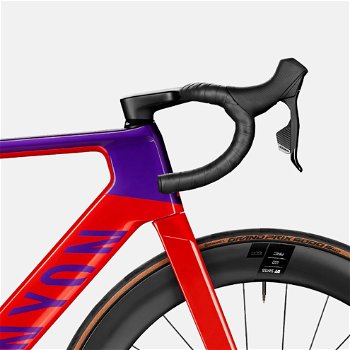 Canyon Aeroad CF SLX 7 Disc eTap - 4