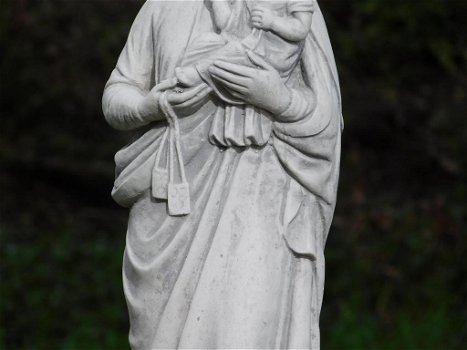 Heilige Moeder Maria met kindje Here Jezus - 2