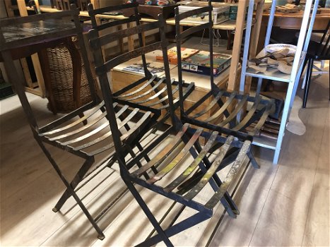 Frans Brocante Smeedijzeren Bistrostoelen per set of alle 4. - 0