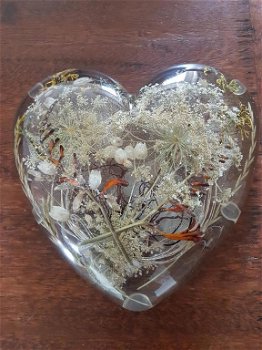 Prachtig groot epoxy hart met bloemen , hart met lichtje - 3