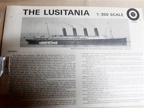 R M S Lusitania 1:350 bouwdoos van Entex - 2