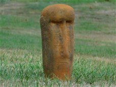 Moai beeld , tuinbeeld