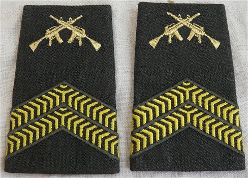 Rang Onderscheiding, DT2000, Korporaal 1e Klasse OLK, Koninklijke Landmacht, vanaf 2000.(Nr.2) - 1