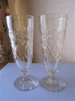 Twee antieke kristal absinth glazen - dikwandig - geslepen - 0