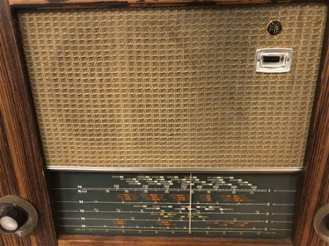 Engelse oude radio voor reparatie of onderdelen - 1