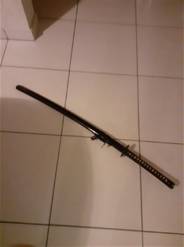 Drie mooie zwaarden te koopechte katanas. - 2