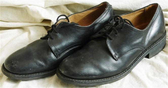 Schoenen DT (Dagelijks Tenue), Zwart, Koninklijke Landmacht, maat: 9 (EU 43), jaren'70/'80.(Nr.1) - 2