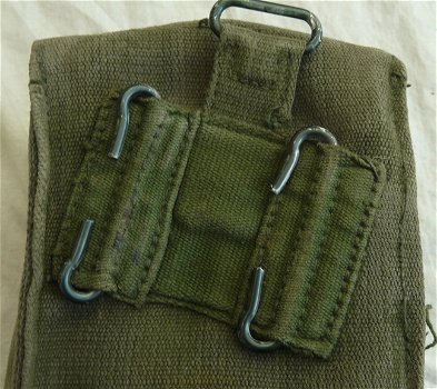 Munitie Tas Rechts / Ammunition Pouch Right, P58 - Third Pattern 58, jaren'60/'70.(Nr.2) - 4