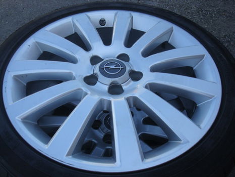 18''Originele Opel Velgen en Banden Steek 5x110 - 7