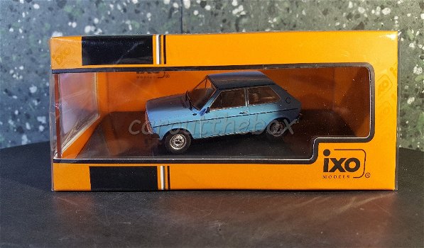 VW Polo 1 blauw 1:43 Ixo V968 - 3