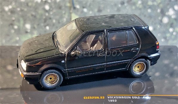 Volkswagen Golf III custom 1993 zwart 1:43 Ixo V976 - 0