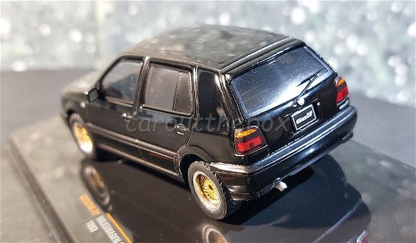 Volkswagen Golf III custom 1993 zwart 1:43 Ixo V976 - 2