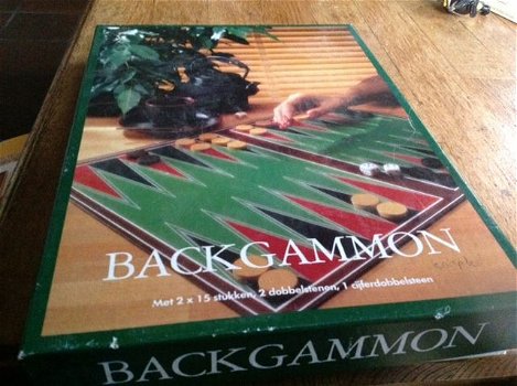 Backgammon spel - strategie en geluk - - 0