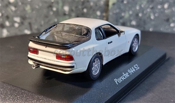 Porsche 944 S2 1989 wit 1:43 Maxichamps Max026 - 2