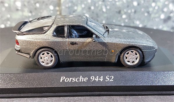 Porsche 944 S2 1989 grijs 1:43 Maxichamps Max027 - 0