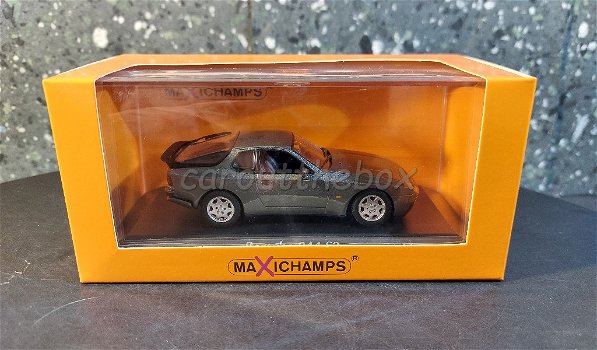 Porsche 944 S2 1989 grijs 1:43 Maxichamps Max027 - 3
