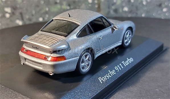 Porsche 911 Turbo 1995 zilver 1:43 Maxichamps Max029 - 2