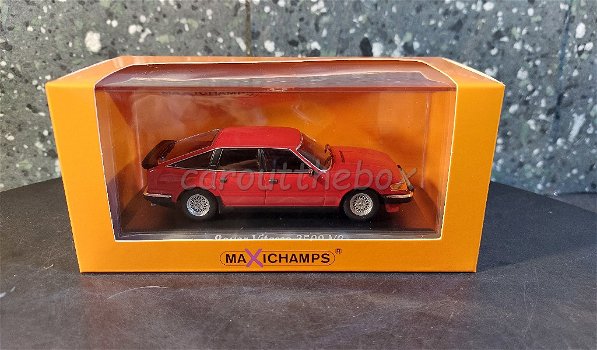 Rover Vitesse 3500 V6 1986 rood 1:43 Maxichamps Max030 - 3