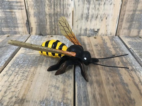 decoratie bij , bzzz - 5