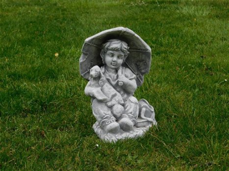tuinbeeld beeld meisje met paraplu - 1