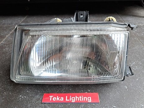 Seat Ibiza II (Cordoba) (Inca) (94-99) Koplamp Valeo 085174 Links NOS - 1