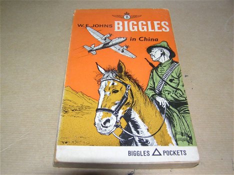 Biggles in China -W.E. Johns - 0