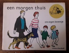 Vintage boekje: een morgen thuis - ons eigen leventje