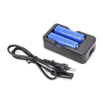 Batterijladerset 3.7V incl 2x BAK Cel 18650 2800mAh li-ion - 0