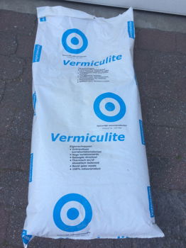 Isolatie Vermiculiet korrel 5-7mm (60 liter) speciale gebruikeigenschappen - 0