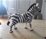 Zebra / zebrapaard met bewegende kop en poot - 1 - Thumbnail