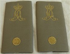 Rang Onderscheiding, Regenjas, Vaandrig KMA, Koninklijke Landmacht, vanaf 2000.(Nr.3)