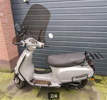 Mooie en complete Sourini Special Edition scooter 25km/h - 1