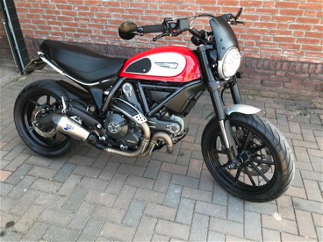 Zeer mooie uitvoering Ducati Scrambler 2016 - 0