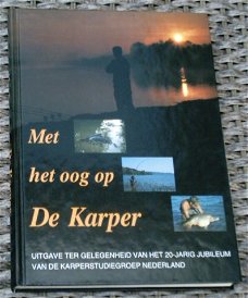 Met het oog op De Karper. Naeff. v Eck. ISBN 9090070583.