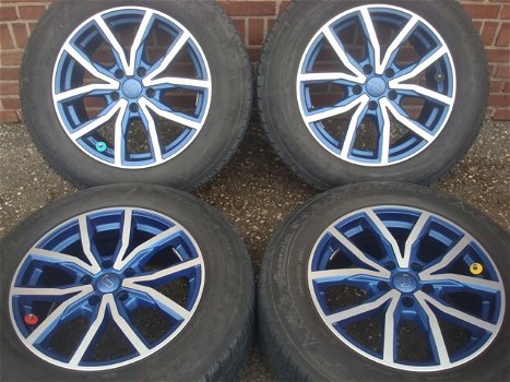 17 inch Dezent Blauw velgen en banden Dunlop Winter 5x112 - 5