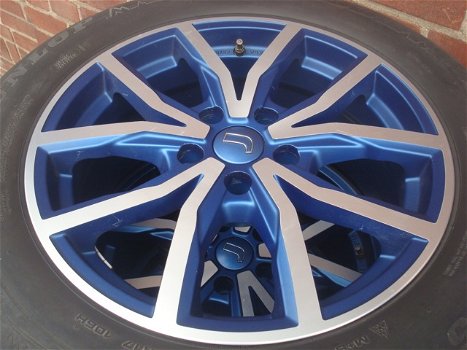 17 inch Dezent Blauw velgen en banden Dunlop Winter 5x112 - 7