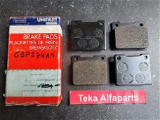 Ford Triumph Hillman Matra Simca Peugeot Unipart GBP574AF Remblokken Voor