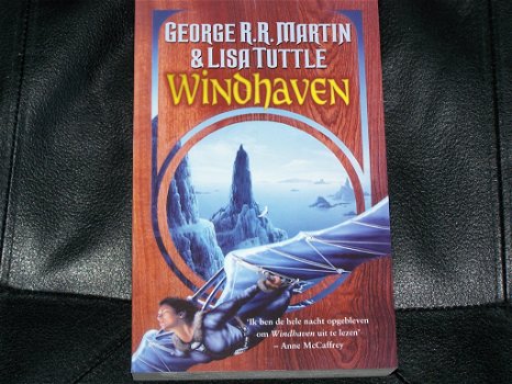 Martin, George R.R. & Lisa Tuttle, Windhaven (NIEUW) - 0