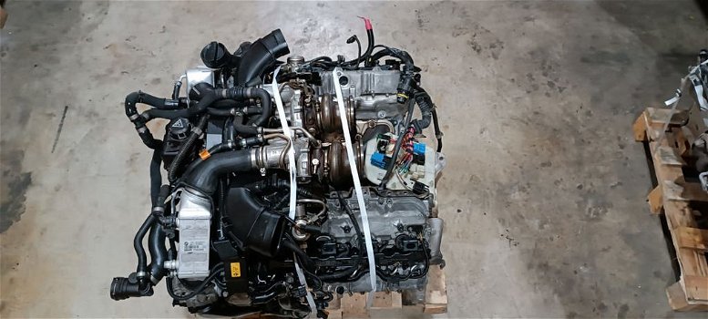 BMW 550i 2011 300kW Complete Engine N63B44A - 6