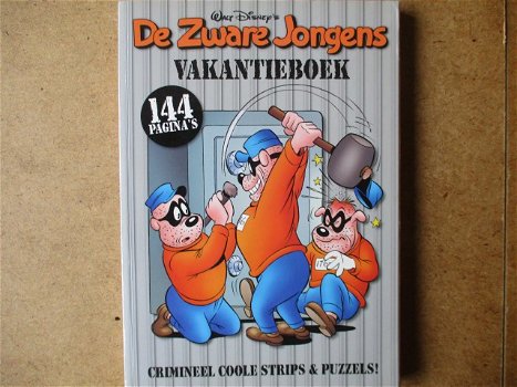 adv8476 zware jongens vakantieboek 2010 - 0