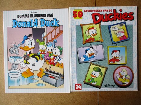 adv8478 donald duck en duckies - 0